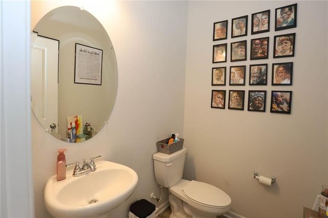 7488 Knoll Hollow Road, Lithonia, GA 30058