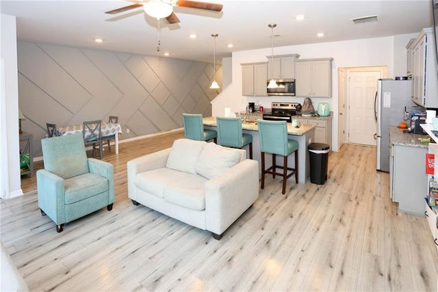 7488 Knoll Hollow Road, Lithonia, GA 30058