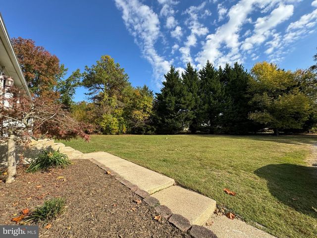 1581 SKINNERS TURN RD, Owings, MD 20736