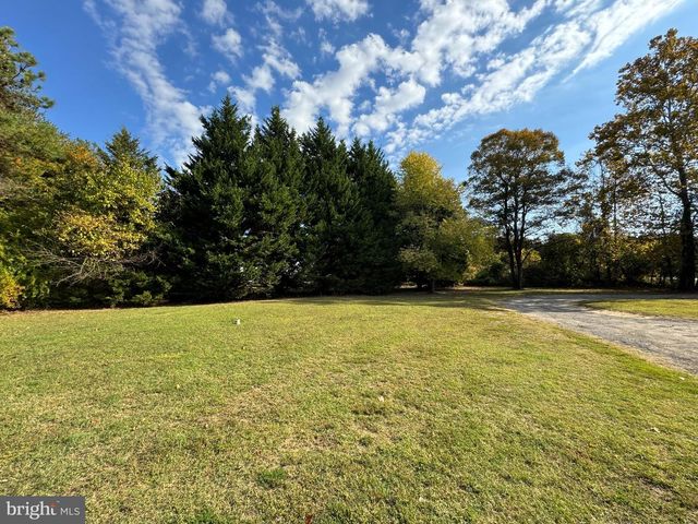 1581 SKINNERS TURN RD, Owings, MD 20736