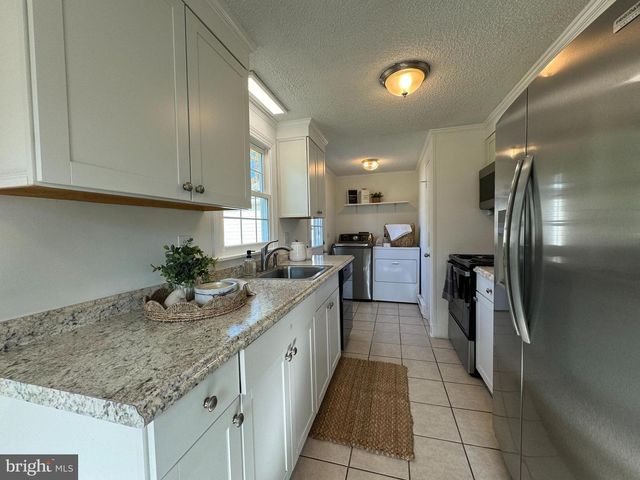 1581 SKINNERS TURN RD, Owings, MD 20736