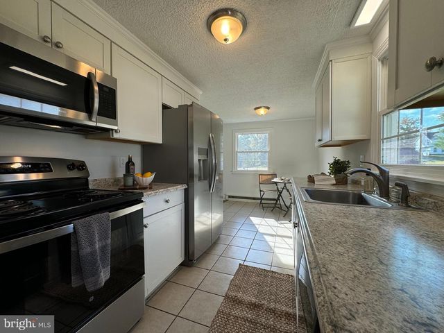 1581 SKINNERS TURN RD, Owings, MD 20736