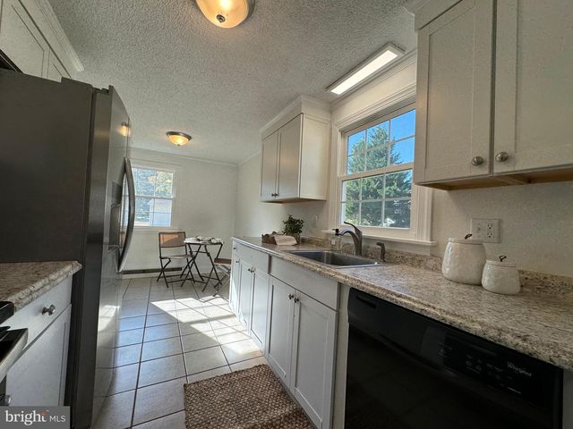 1581 SKINNERS TURN RD, Owings, MD 20736