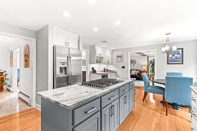 361 Marbleridge Rd, North Andover, MA 01845