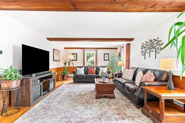 361 Marbleridge Rd, North Andover, MA 01845
