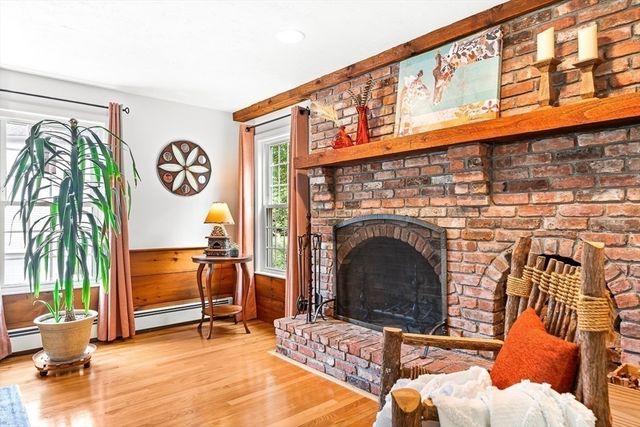 361 Marbleridge Rd, North Andover, MA 01845