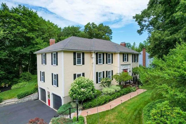 361 Marbleridge Rd, North Andover, MA 01845