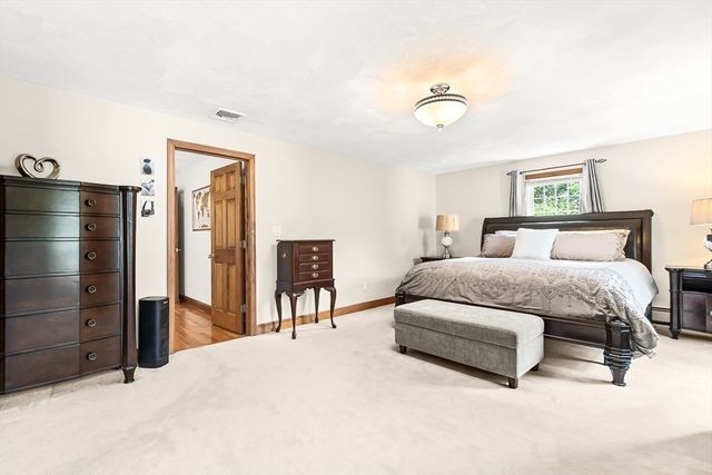361 Marbleridge Rd, North Andover, MA 01845