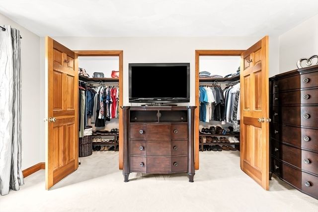 361 Marbleridge Rd, North Andover, MA 01845