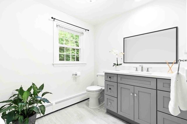 361 Marbleridge Rd, North Andover, MA 01845