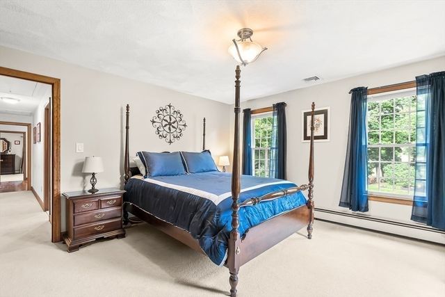 361 Marbleridge Rd, North Andover, MA 01845