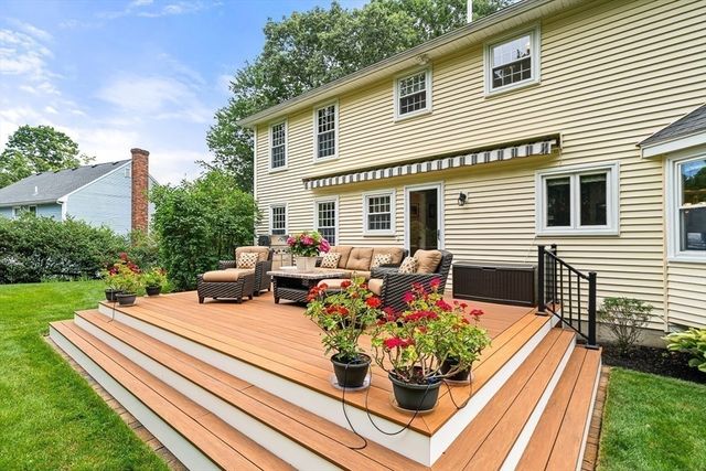 361 Marbleridge Rd, North Andover, MA 01845