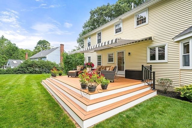 361 Marbleridge Rd, North Andover, MA 01845