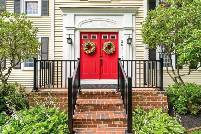 361 Marbleridge Rd, North Andover, MA 01845