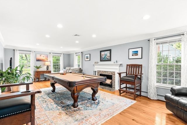 361 Marbleridge Rd, North Andover, MA 01845