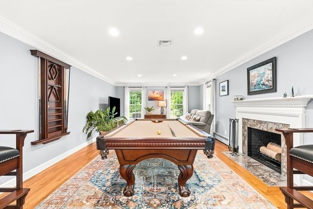 361 Marbleridge Rd, North Andover, MA 01845