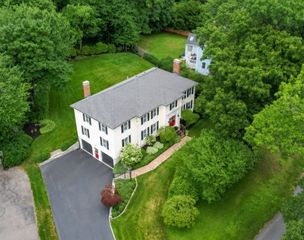 361 Marbleridge Rd, North Andover, MA 01845