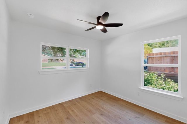 385 Crusader Drive, Dallas, TX 75217