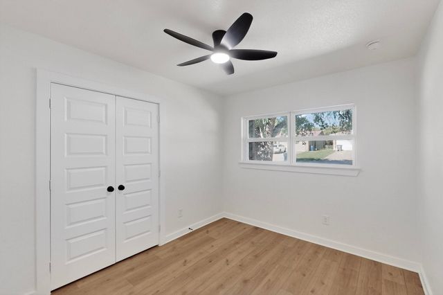385 Crusader Drive, Dallas, TX 75217