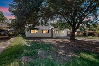 385 Crusader Drive, Dallas, TX 75217
