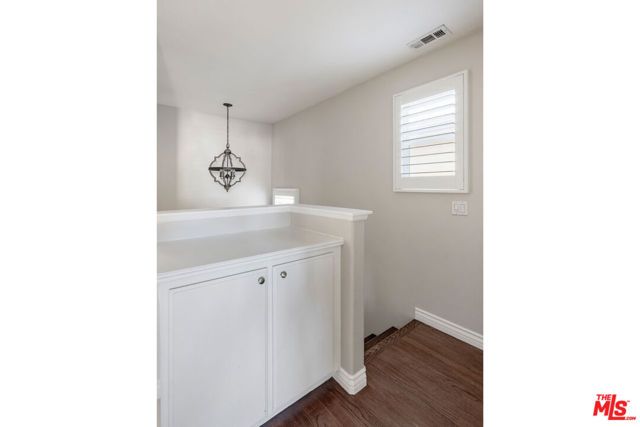 6840 De Celis Place 25, Van Nuys (los Angeles), CA 91406