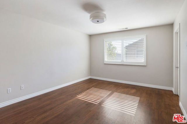 6840 De Celis Place 25, Van Nuys (los Angeles), CA 91406