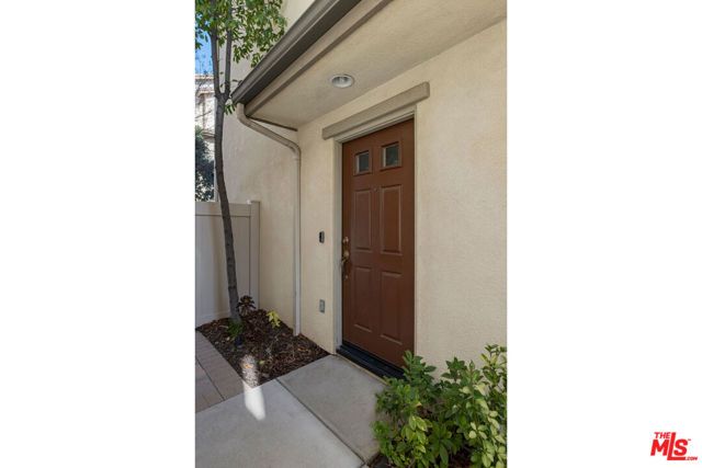 6840 De Celis Place 25, Van Nuys (los Angeles), CA 91406