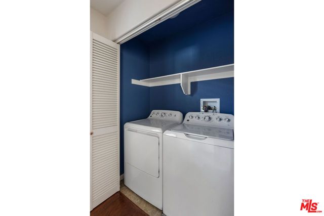 6840 De Celis Place 25, Van Nuys (los Angeles), CA 91406