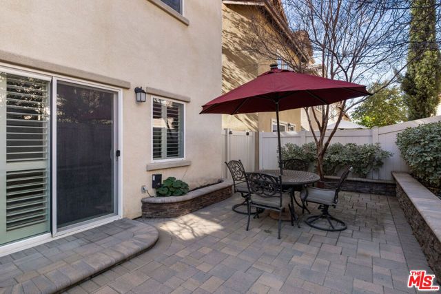 6840 De Celis Place 25, Van Nuys (los Angeles), CA 91406