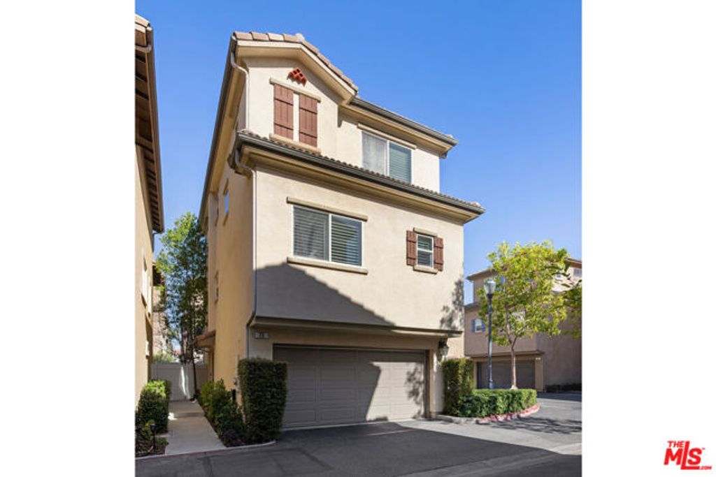 6840 De Celis Place 25, Van Nuys (los Angeles), CA 91406