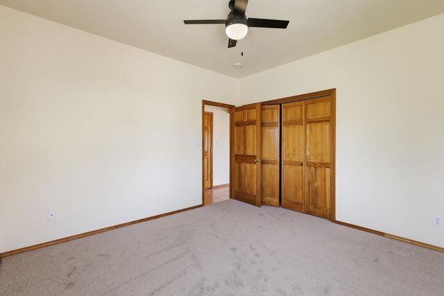 458 Calle De Wences, Los Lunas, NM 87031