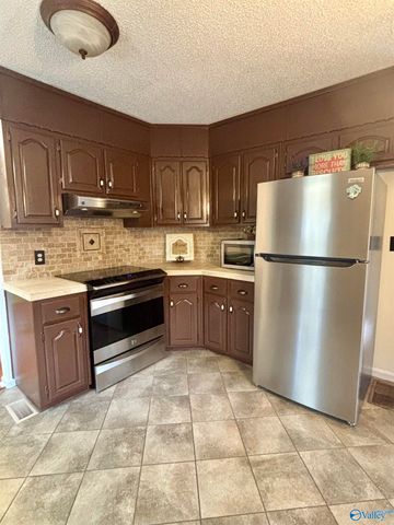 305 County Road 36, Collinsville, AL 35961