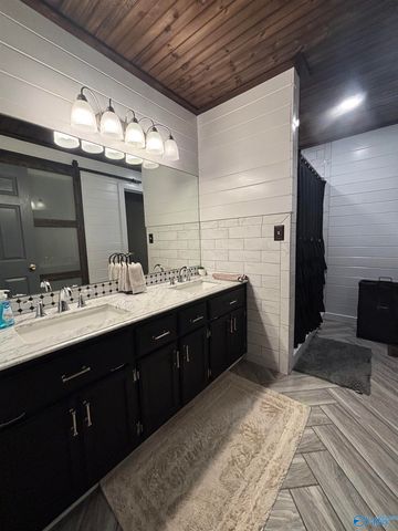 305 County Road 36, Collinsville, AL 35961