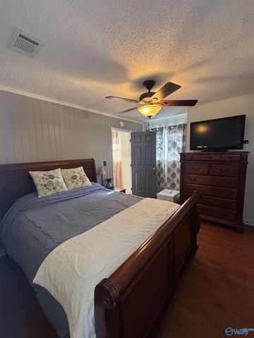 305 County Road 36, Collinsville, AL 35961