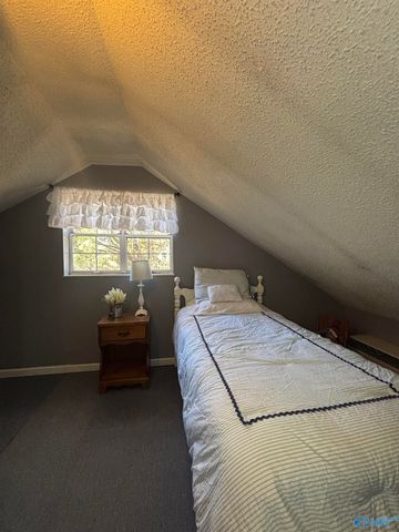 305 County Road 36, Collinsville, AL 35961