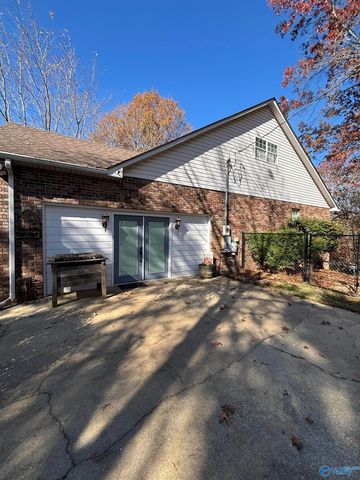 305 County Road 36, Collinsville, AL 35961