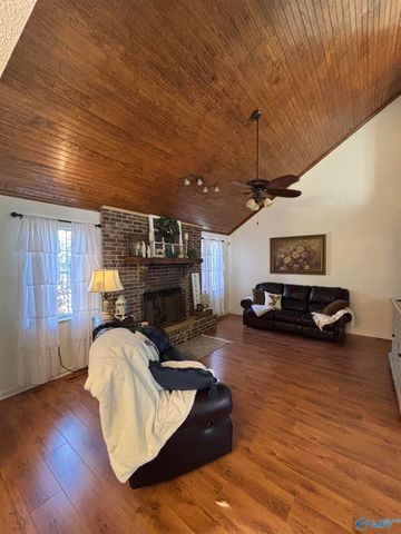 305 County Road 36, Collinsville, AL 35961