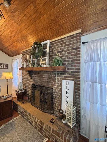 305 County Road 36, Collinsville, AL 35961