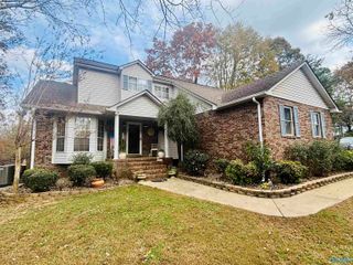 305 County Road 36, Collinsville, AL 35961