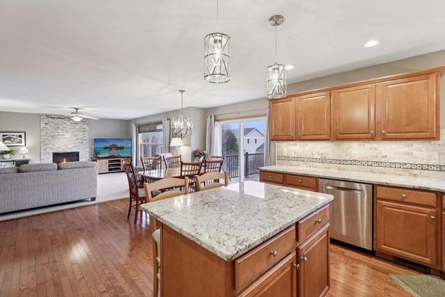 971 Hillside Way, Verona, WI 53593