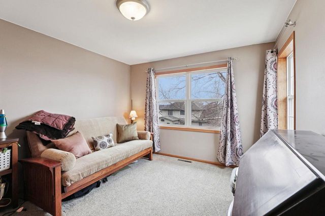 971 Hillside Way, Verona, WI 53593