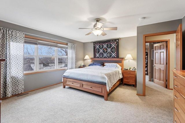 971 Hillside Way, Verona, WI 53593