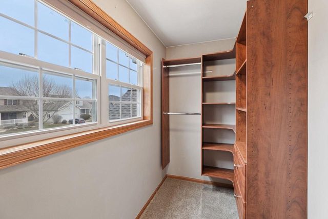 971 Hillside Way, Verona, WI 53593