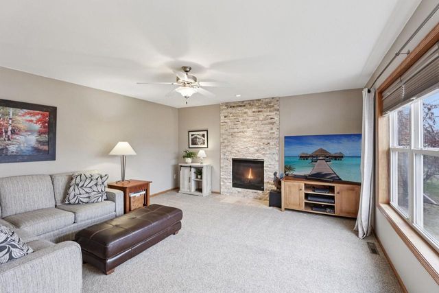 971 Hillside Way, Verona, WI 53593