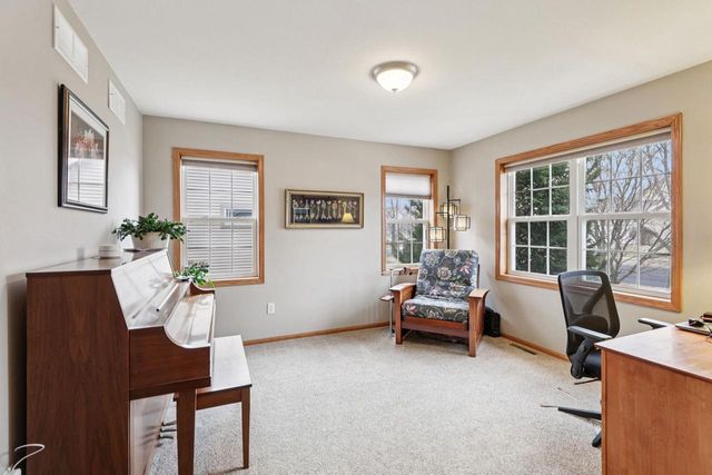 971 Hillside Way, Verona, WI 53593