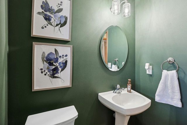 971 Hillside Way, Verona, WI 53593