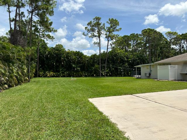 16193 72nd Road N, Loxahatchee, FL 33470