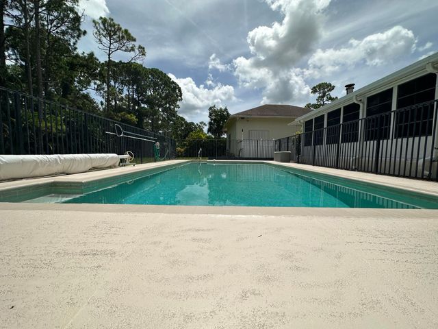 16193 72nd Road N, Loxahatchee, FL 33470