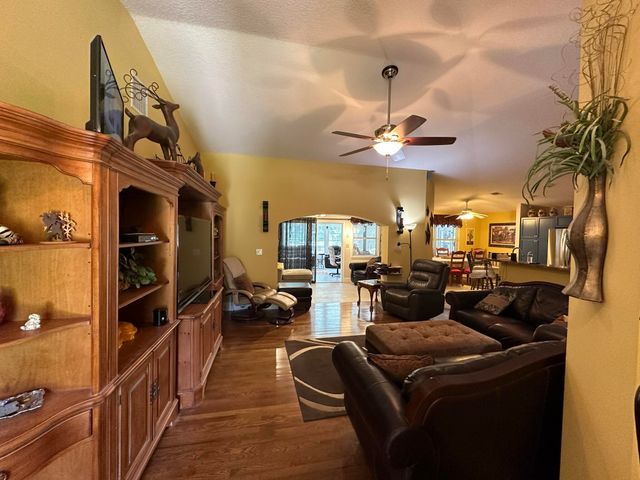16193 72nd Road N, Loxahatchee, FL 33470