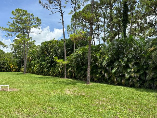 16193 72nd Road N, Loxahatchee, FL 33470